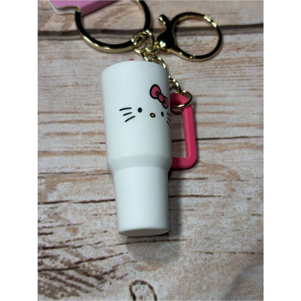 New Hello Kitty White & Pink Tumbler Keychain - Cute Drink Accessory